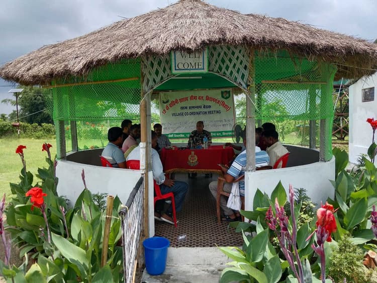 सीमावर्ती क्षेत्र का समुचित विकास तभी होगा जब सीमावर्ती क्षेत्र के लोग शिक्षा को महत्व देंगे