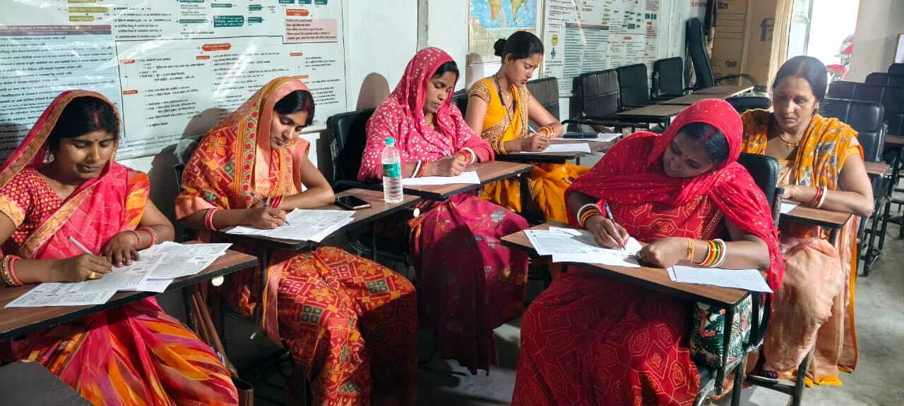 तीन हजार से अधिक जीविका दीदियां दसवीं की करेंगी पढ़ाई