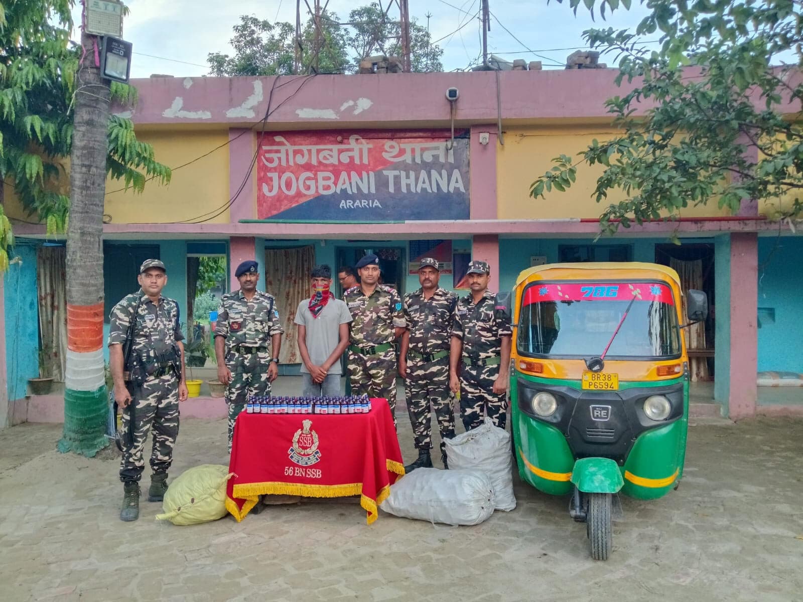 887 बोतल कफ सिरप के साथ युवक गिरफ्तार