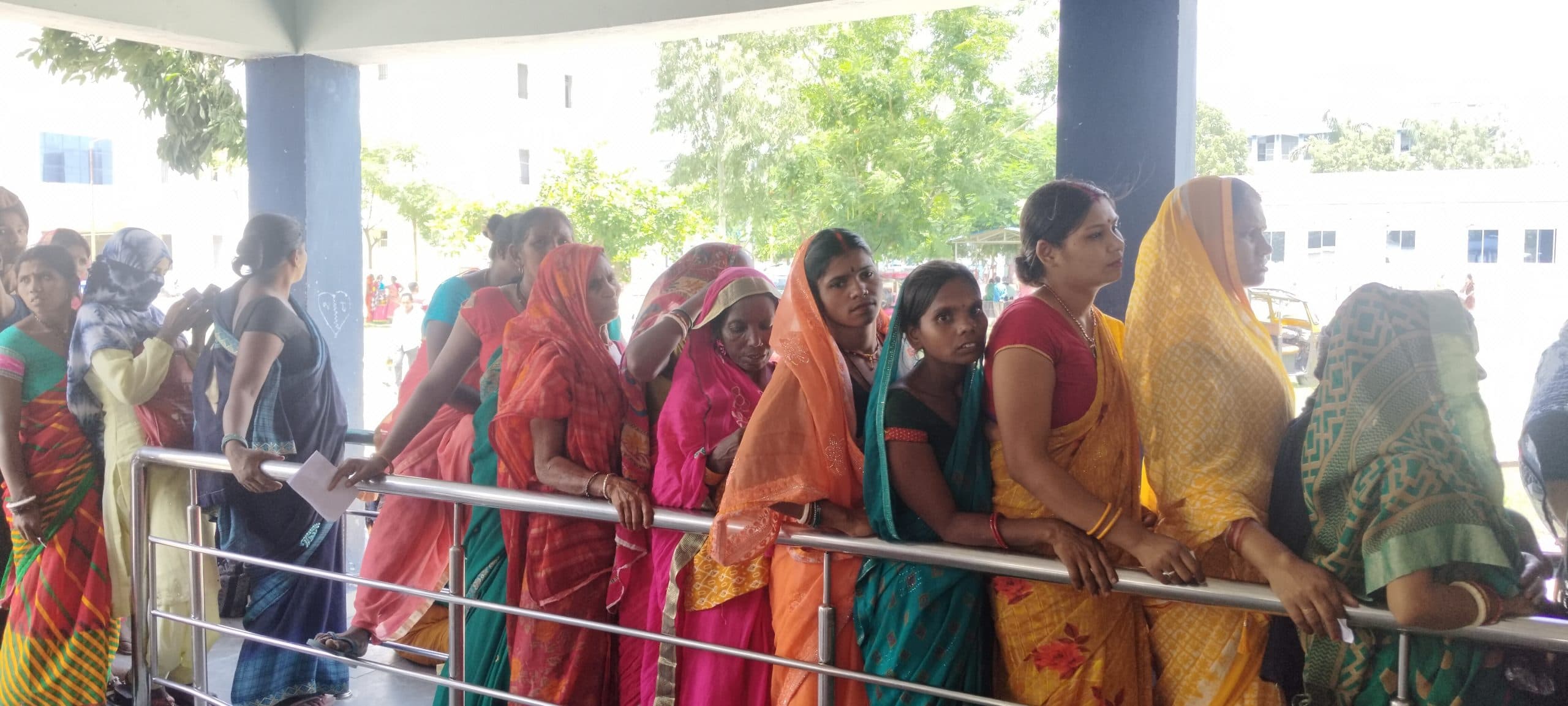 अस्पतालों में बढ़ने लगे वायरल बुखार, दस्त, मलेरिया के मरीज