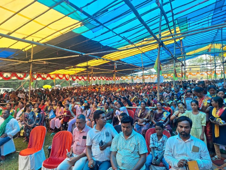 Chaibasa News : चक्रधरपुर को जिला व कराइकेला को प्रखंड बनाने की मांग विस में उठायेंगे : जयराम महतो