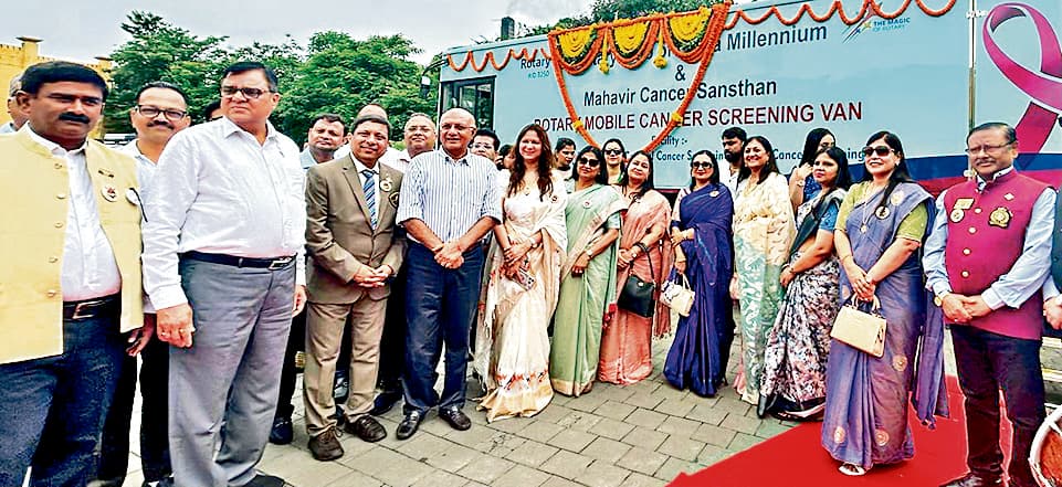 Dhanbad News : सुदूर ग्रामीण इलाकों में लोगों की कैंसर स्क्रीनिंग करेगा मोबाइल वैन