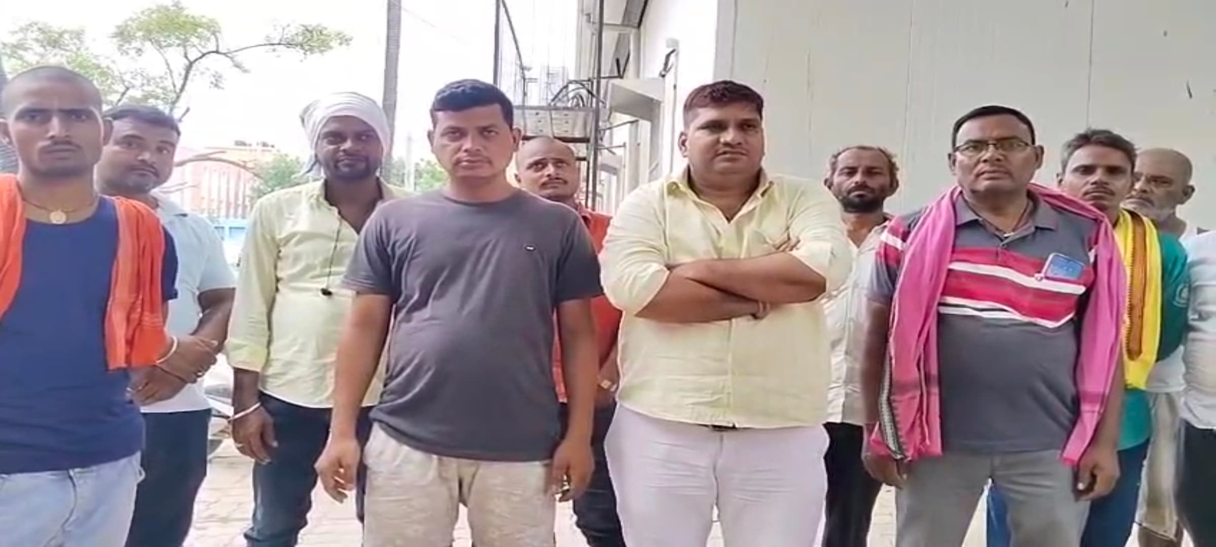 ट्रेन से गिरकर युवक की मौत, घर में मचा कोहराम