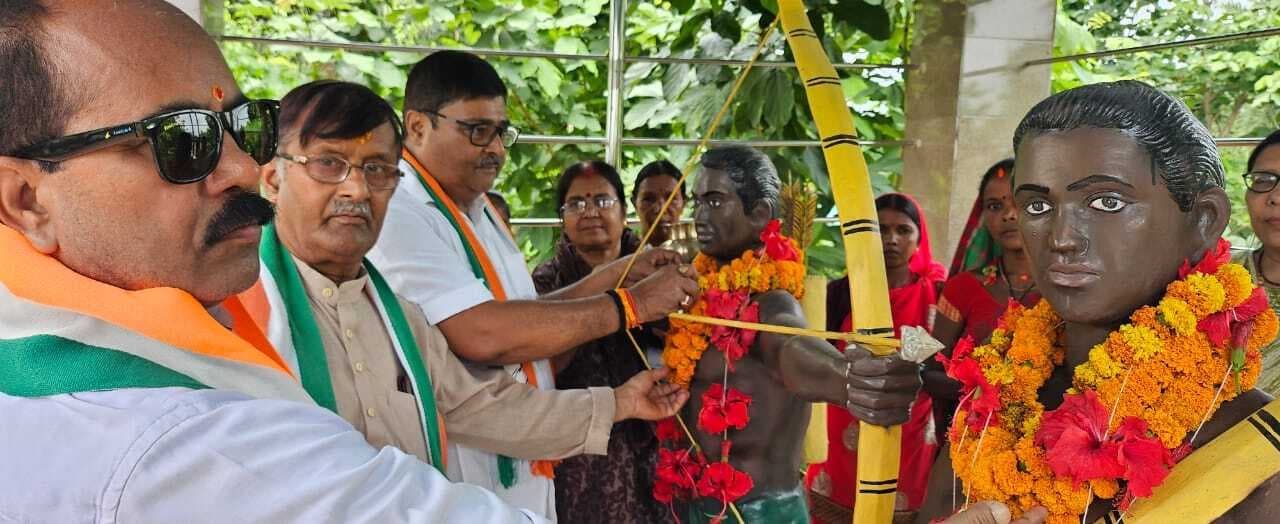 हूल दिवस पर अमर शहीद सिदो-कान्हू को श्रद्धांजलि अर्पित की