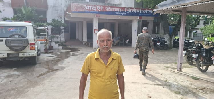 चौकीदार के बाइक की डिक्की तोड़ उच्चकों ने उड़ाए 2 लाख 90 हजार रुपए