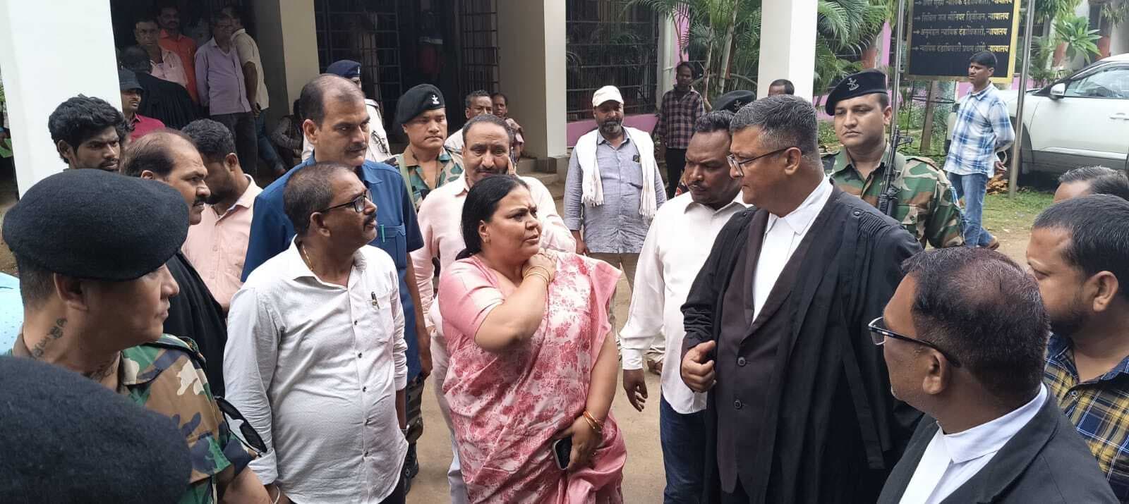 मंत्री समेत आरोपियों के खिलाफ पर्याप्त साक्ष्य, मिले सजा : लोक अभियोजक