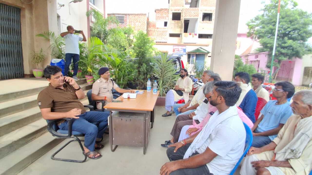 तय रूट पर ही ताजिया जुलूस निकालना होगा- बीडीओ