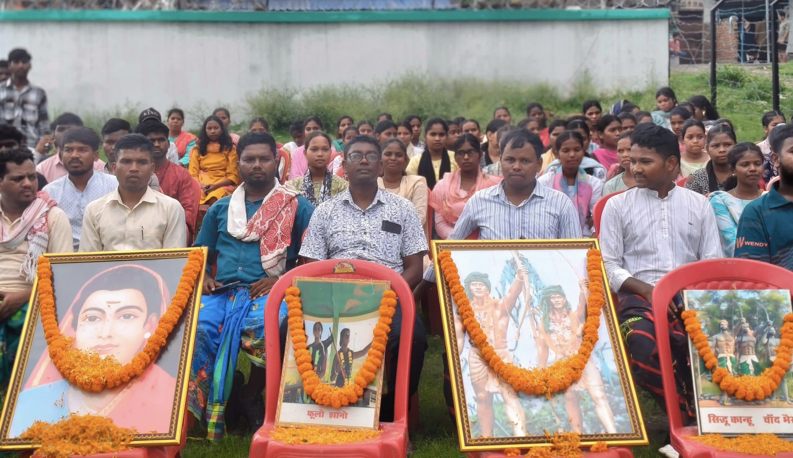 Giridih News :आदिवासी छात्र संघ ने सिदो-कान्हू पार्क में किया कार्यक्रम