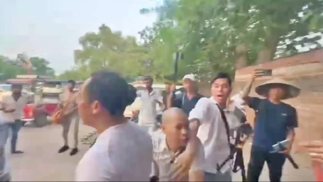 बोधगया में साधु ‘मेन थ्यो’ को लेकर बिगड़ा माहौल, होटल की बुकिंग कैंसिल कर रहे पर्यटक