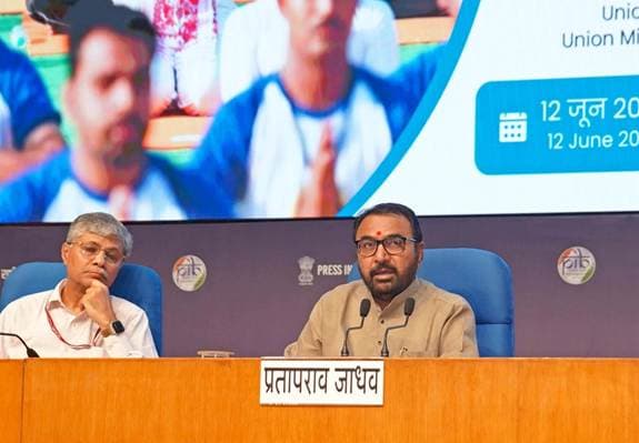 International Day of Yoga:  विशाखापत्तनम में ऐतिहासिक योग सत्र में भाग लेंगे पीएम