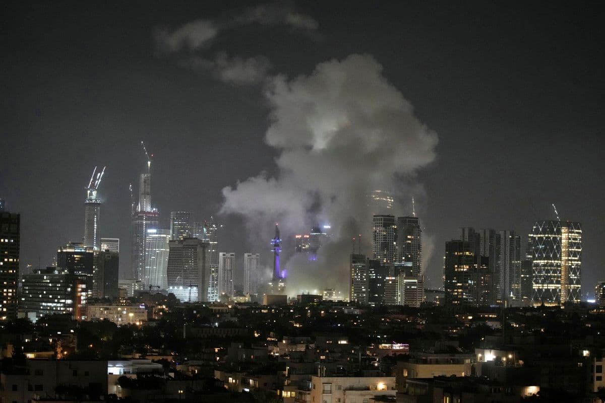 Iran Israel War: 'ईरान मिसाइलें दागना जारी रखा तो तेहरान हो जाएगा तबाह,' इजराइल ने दी चेतावनी