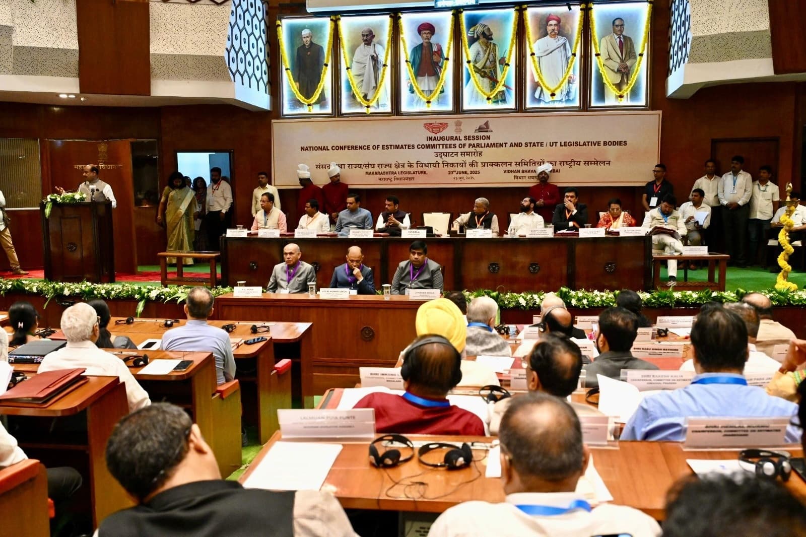 OM BIRLA: संसदीय समितियां वाद-विवाद, चर्चा और जवाबदेही सुनिश्चित करने का मंच हैं, न कि विरोध और आरोप लगाने का