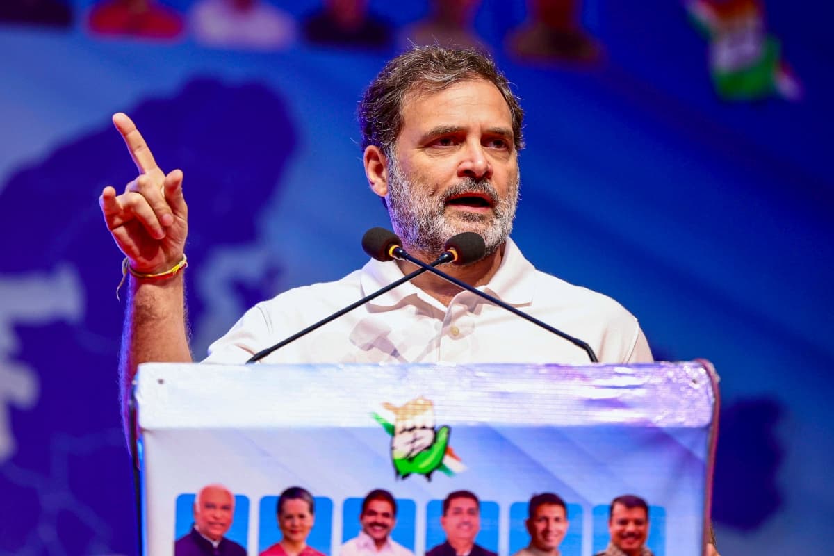 'संविधान इन्हें चुभता है क्योंकि वो…' होसबाले के बयान पर भड़के राहुल गांधी, कहा- RSS का फिर उतरा नकाब