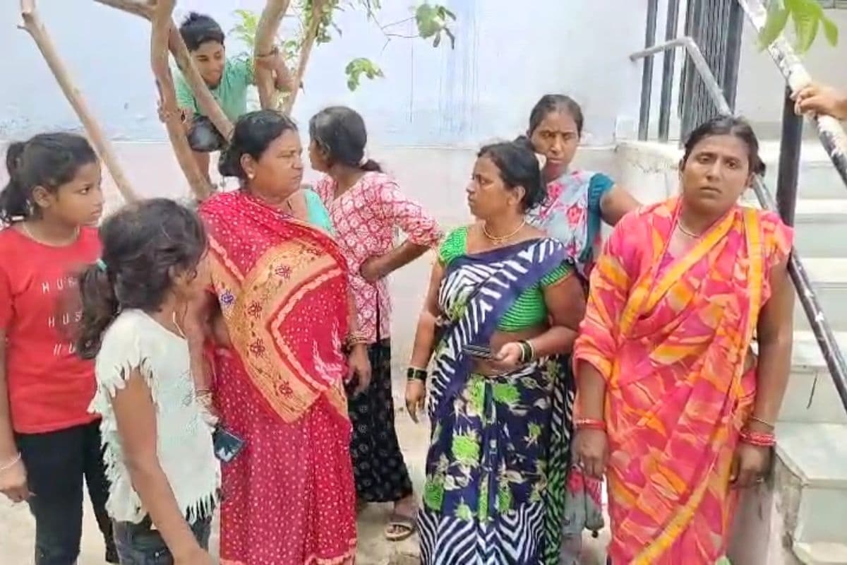 बिहार में पेड़ से लटका मिला बिजनेसमैन का शव, पत्नी ने कहा- जेठ देवर ने छीन लिया मेरा सब कुछ