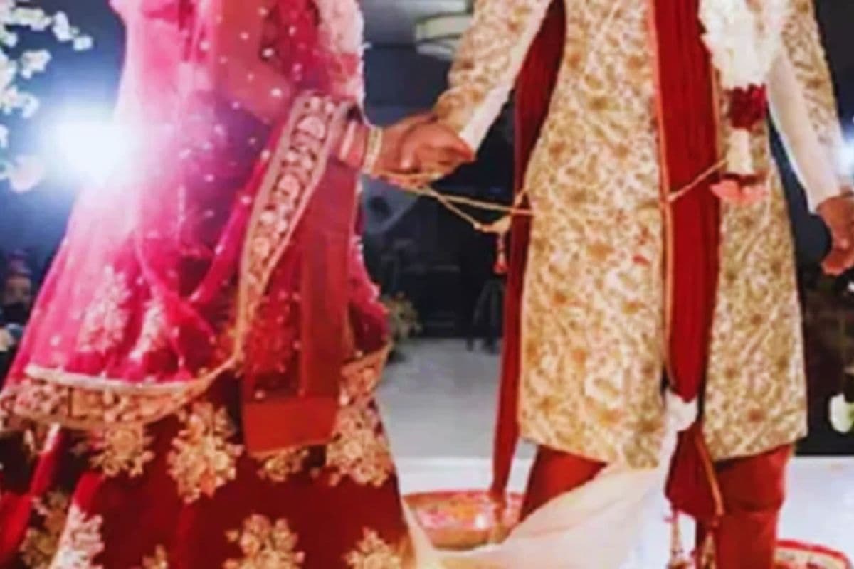 Bihar News: मंडप में फेरों के वक्त लड़खड़ाया दूल्हा तो दुल्हन ने तोड़ी शादी, बैरंग लौटी बारात...