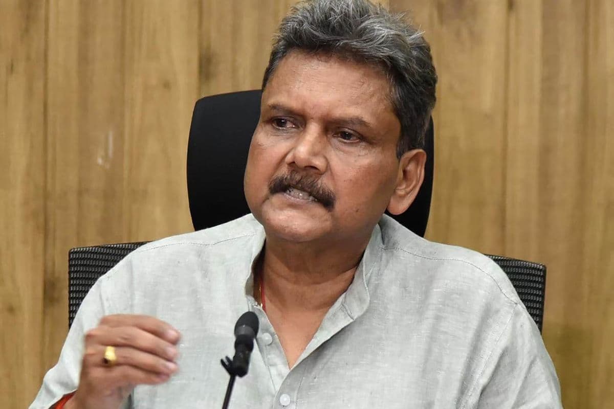 sunil kumar education minister | Education Minister Sunil Kumar said- English will now be compulsory in government schools of Bihar