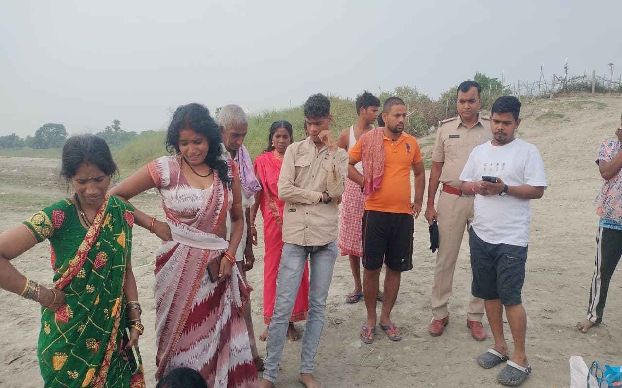 Bihar News: लखीसराय में गंगा में नहा रहे शख्स की डूबने से मौत, 6 दिन बाद थी बेटे की शादी