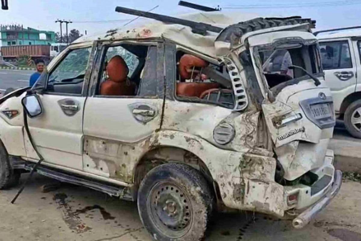 Bihar News: तस्कर को पकड़ने जा रही उत्पाद विभाग की गाड़ी पलटी, एसआई समेत 4 जख्मी