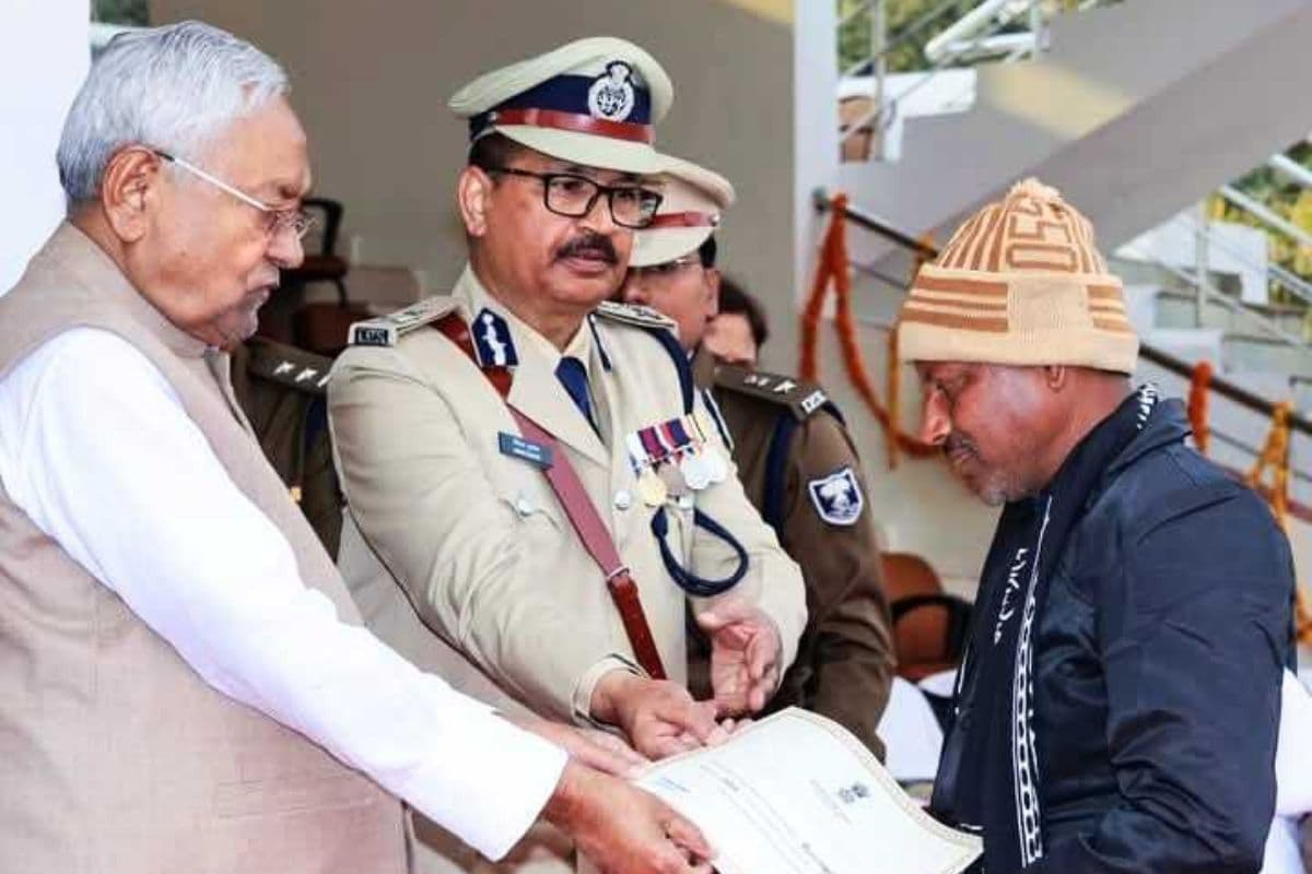 Bihar News: बाया नदी में डूबा भुल्ला सहनी, नेत्रहीन होकर भी बचाई थी 27 लोगों की जान