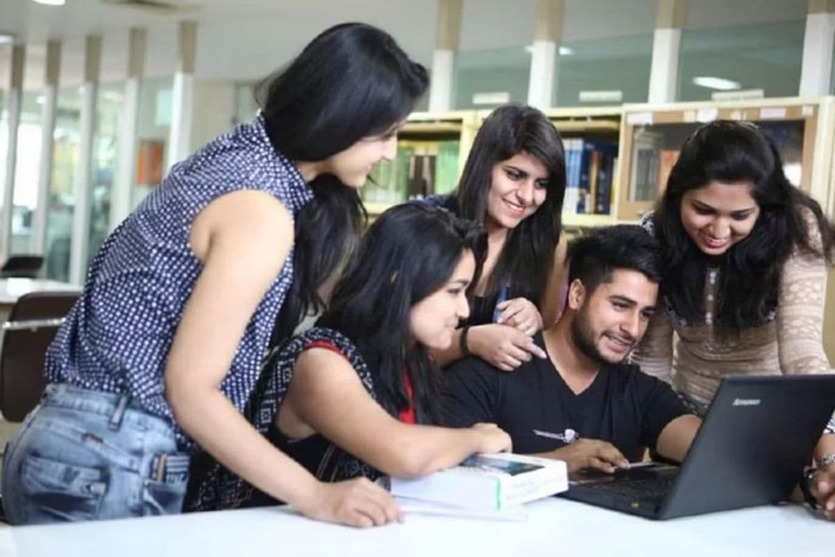 Job Camp in Bihar: दरभंगा में इस दिन लगेगा जॉब कैंप, 12वीं पास अभ्यर्थियों के लिए सुनहरा मौका