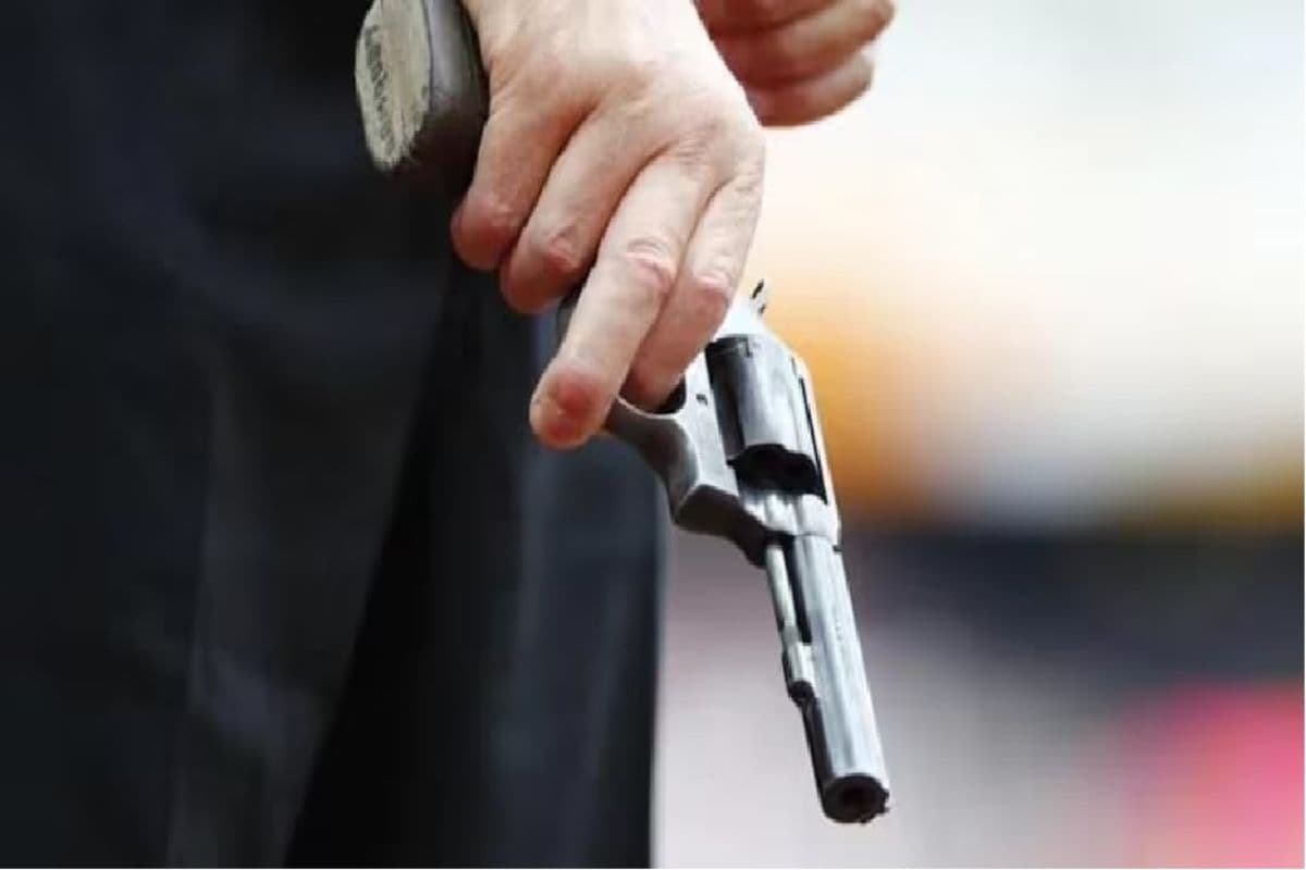 Bihar Crime: भोजपुर में दो लोगों को दौड़ा-दौड़ाकर मारी गोली, 10 राउंड फायरिंग में एक की मौत