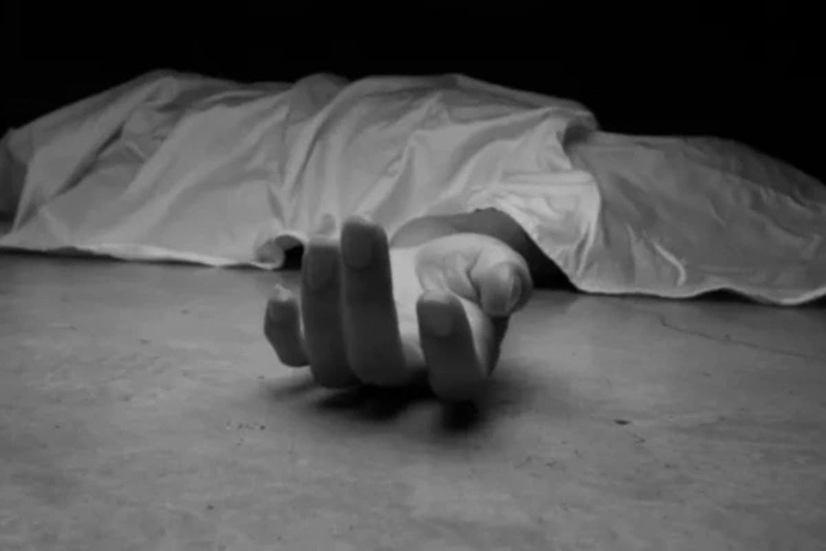 Bihar News: देवघर जाने की नहीं मिली अनुमति, आहत छात्रा ने फंदा लगाकर दे दी जान