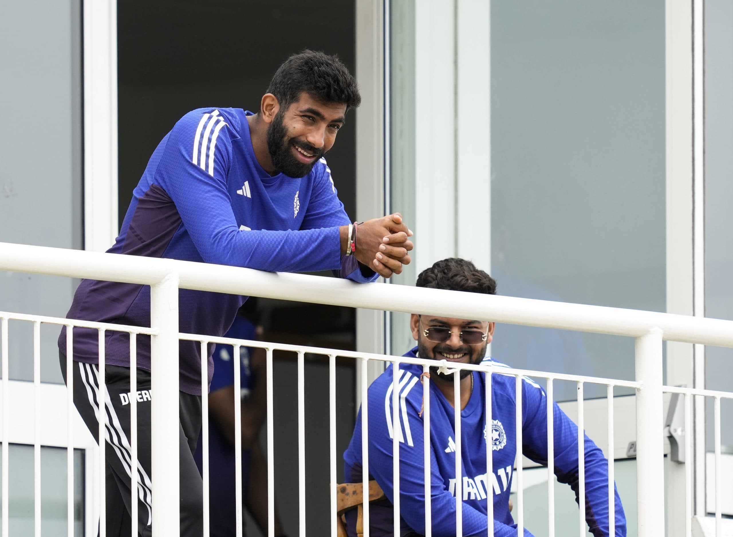 ‘आज दुग्गल जी बहरे हैं’, जसप्रीत बुमराह ने किसका उड़ाया मजाक, प्रैक्टिस सेशन की हंसी ठिठोली और बजा हनुमान चालीसा