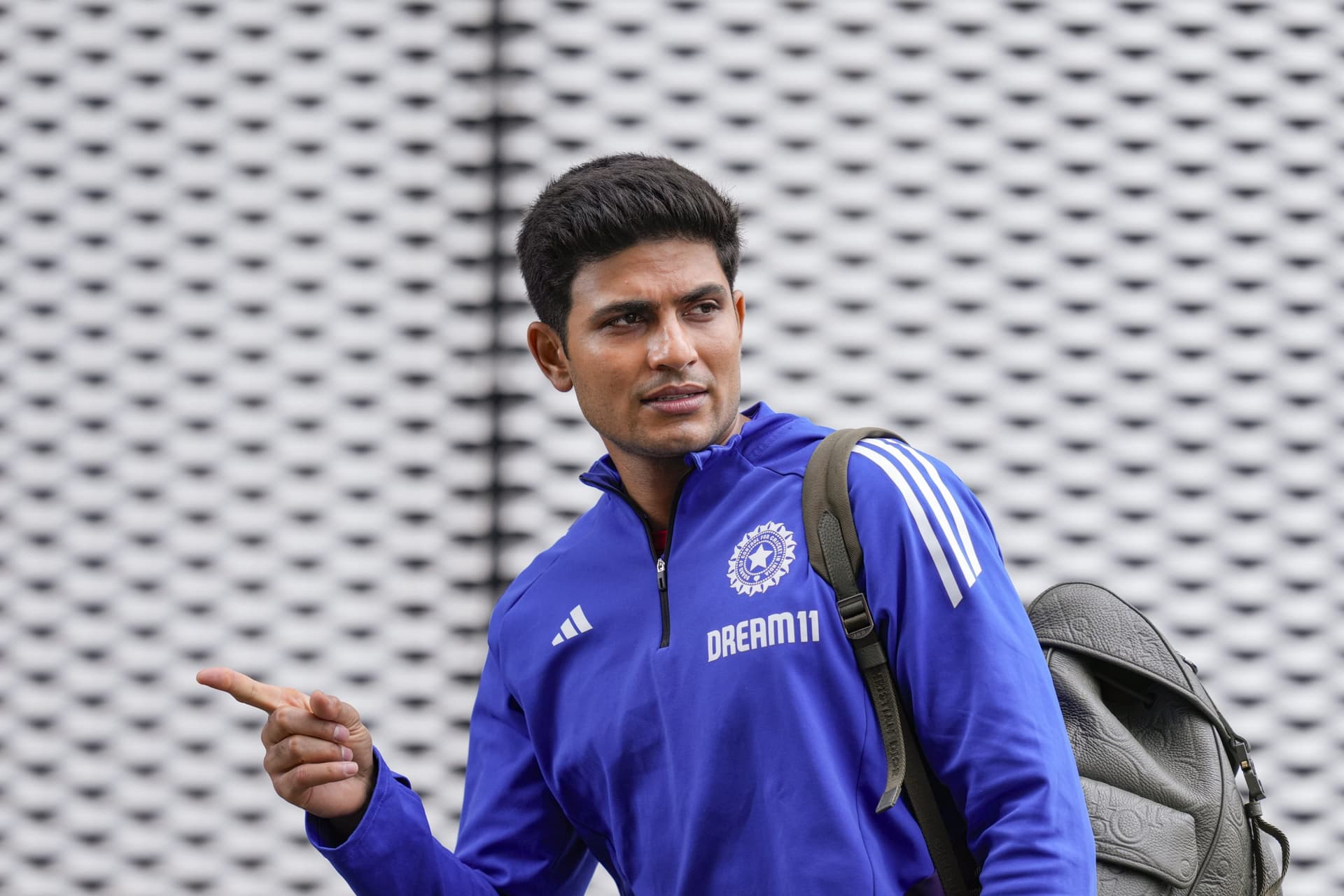 IND vs ENG: कप्तानी के बोझ ने शुभमन गिल को थका दिया! चौथे टेस्ट से पहले बोले- खिलाड़ी के रूप में कुछ होने का इंतजार...