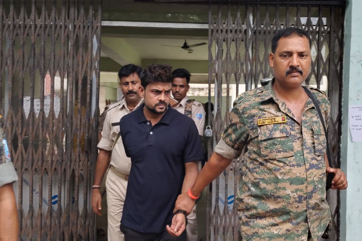 एसीबी के हत्थे चढ़ा चांडिल का राजस्व कर्मचारी, 10 हजार घुस लेते धराया