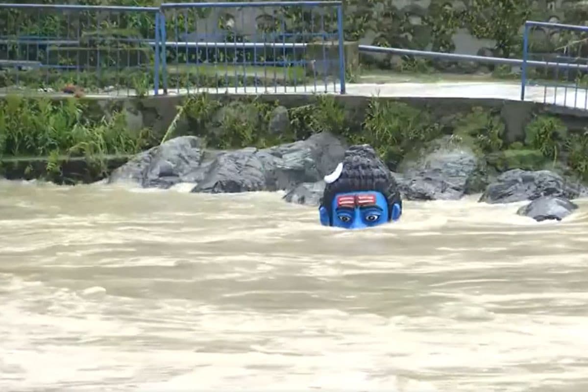 Watch Video: उत्तराखंड में अलकनंदा उफान पर, डूबी शिव की प्रतिमा