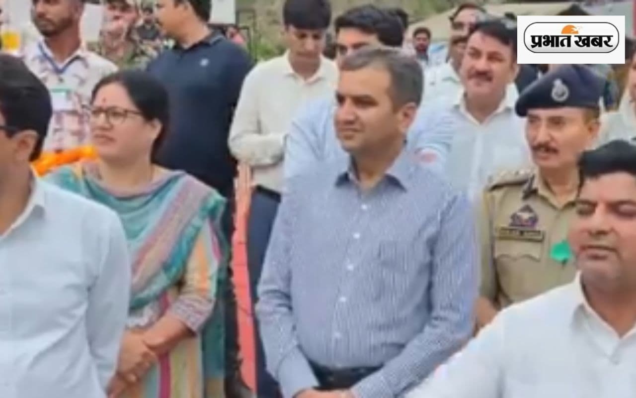 बम-बम भोले के जयकारों के बीच अमरनाथ यात्रा का आगाज़, पहला जत्था रवाना