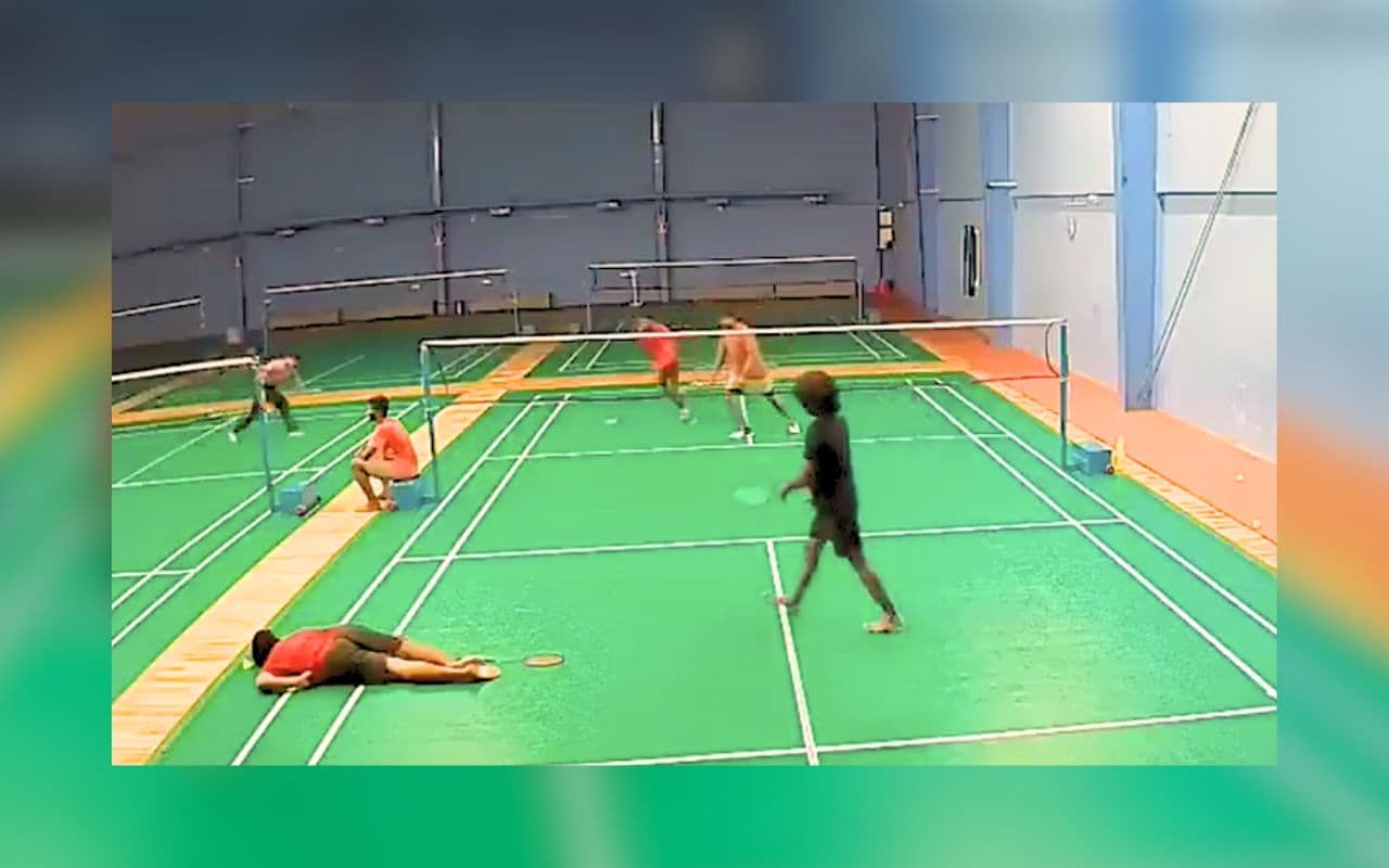 Badminton Player Death: बैडमिंटन खेलते वक्त अचानक आई मौत, 25 साल के युवक को आया हार्ट अटैक