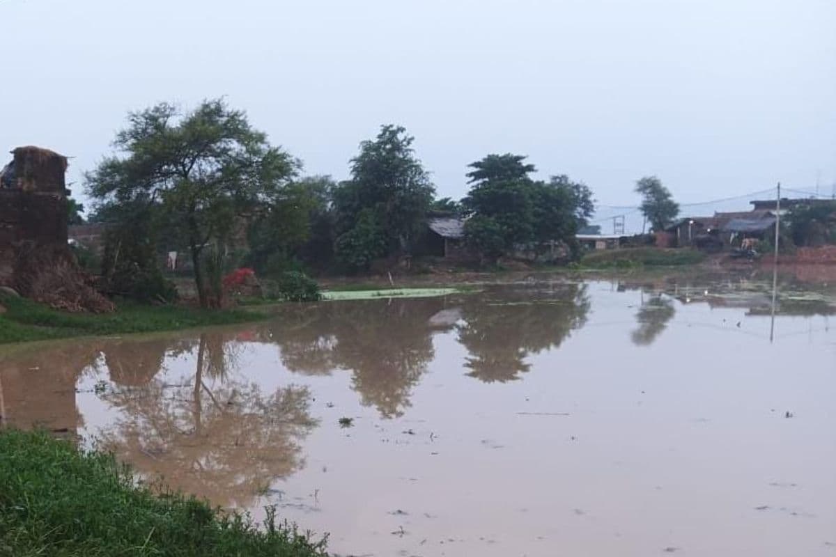 Bihar Flood Alert: गंगा का पानी छूने लगा खतरे का निशान, मुंगेर में बाढ़ का खतरा मंडराया