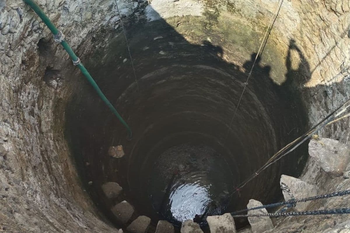 Bihar News: कैमूर में नहाने के दौरान किसान का पैर फिसला, कुएं में डूबकर मौत