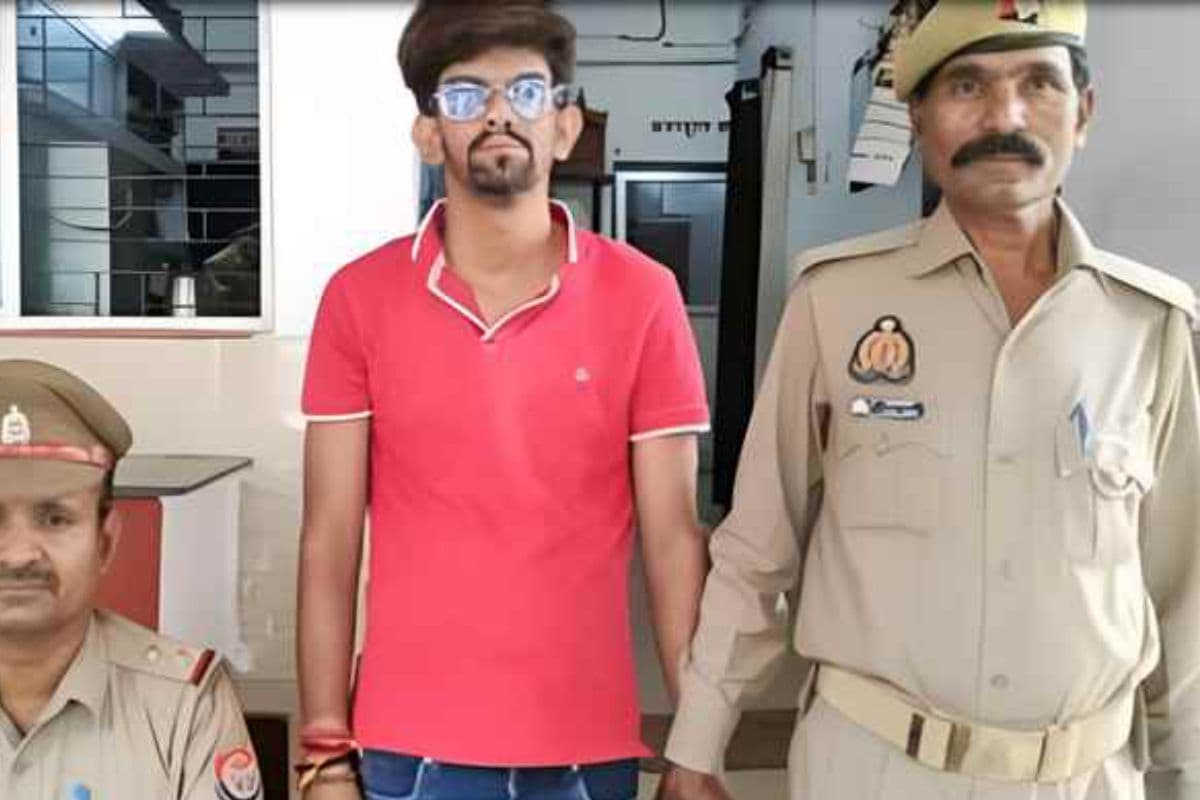 Bihar News: सरकारी नौकरी का सपना दिखाकर 50 लाख की ठगी, फर्जी जॉइनिंग लेटर देने वाला सारण का मास्टरमाइंड गिरफ्तार