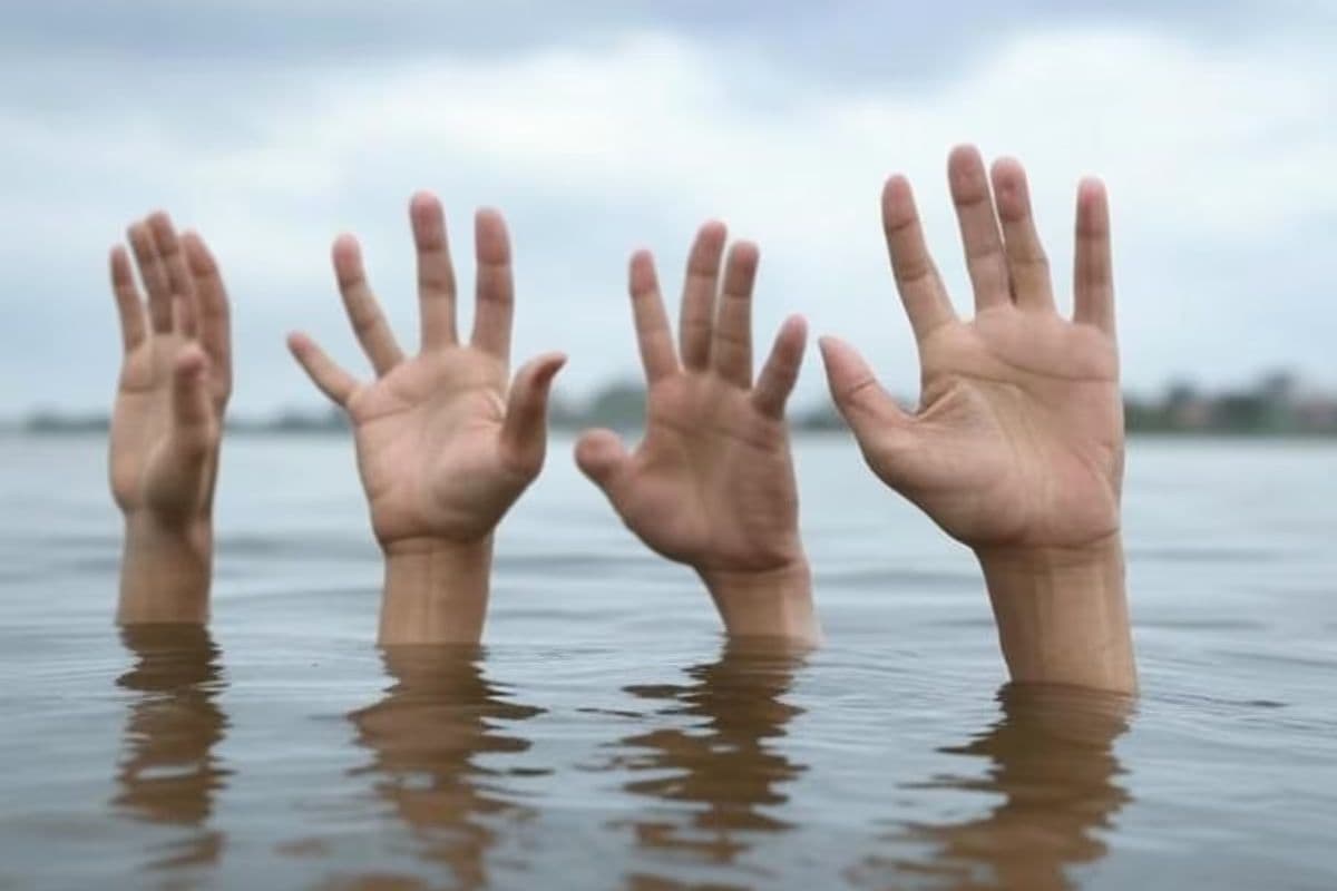 Bihar News: छपरा में एक ही घर से उठीं तीन अर्थियां, गंडक नदी में नहाने के दौरान हुआ बड़ा हादसा