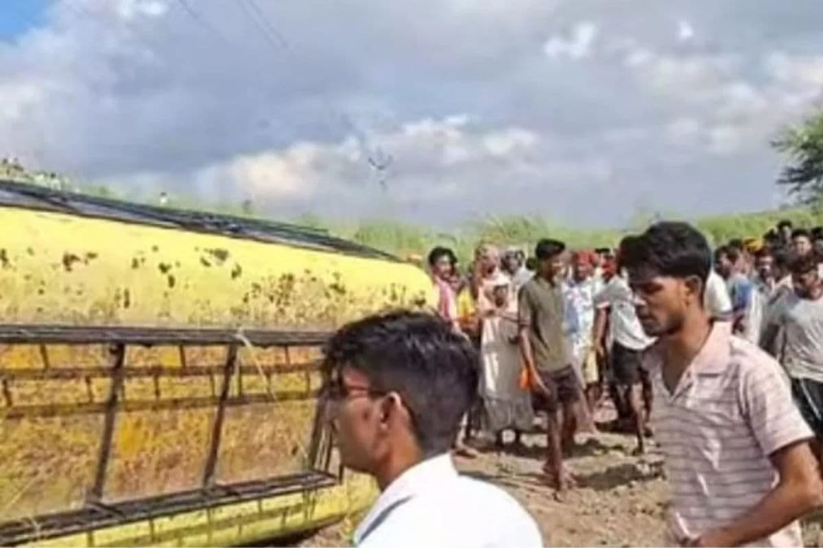 Bhojpur: स्कूली छात्रों से भरी बस बांध से पलटी, आधा दर्जन से अधिक बच्चे जख्मी