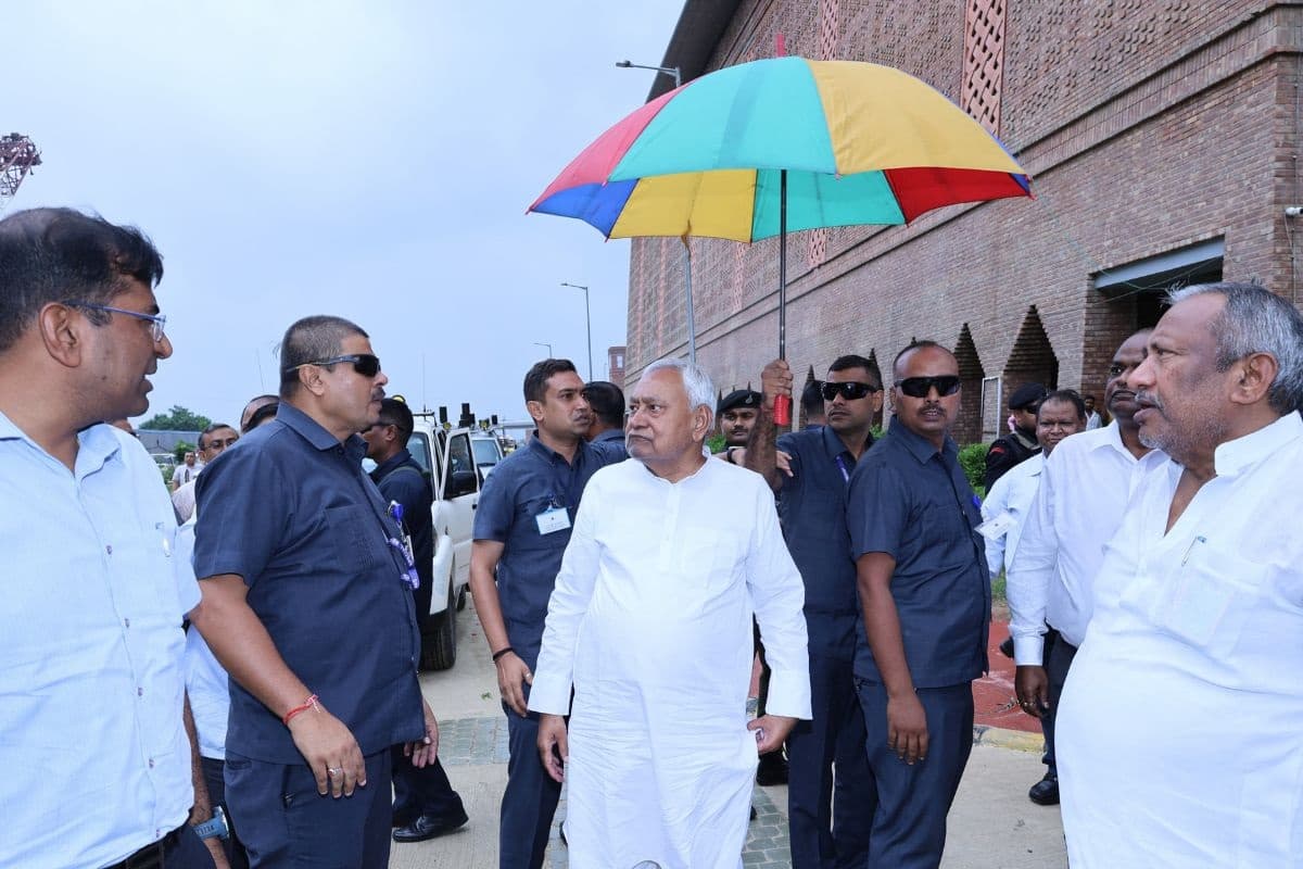 Photos: बिहार के राजगीर में बन रहे इंटरनेशनल क्रिकेट स्टेडियम की तस्वीर देखिए, सीएम नीतीश ने निर्माण कार्य का लिया जायजा