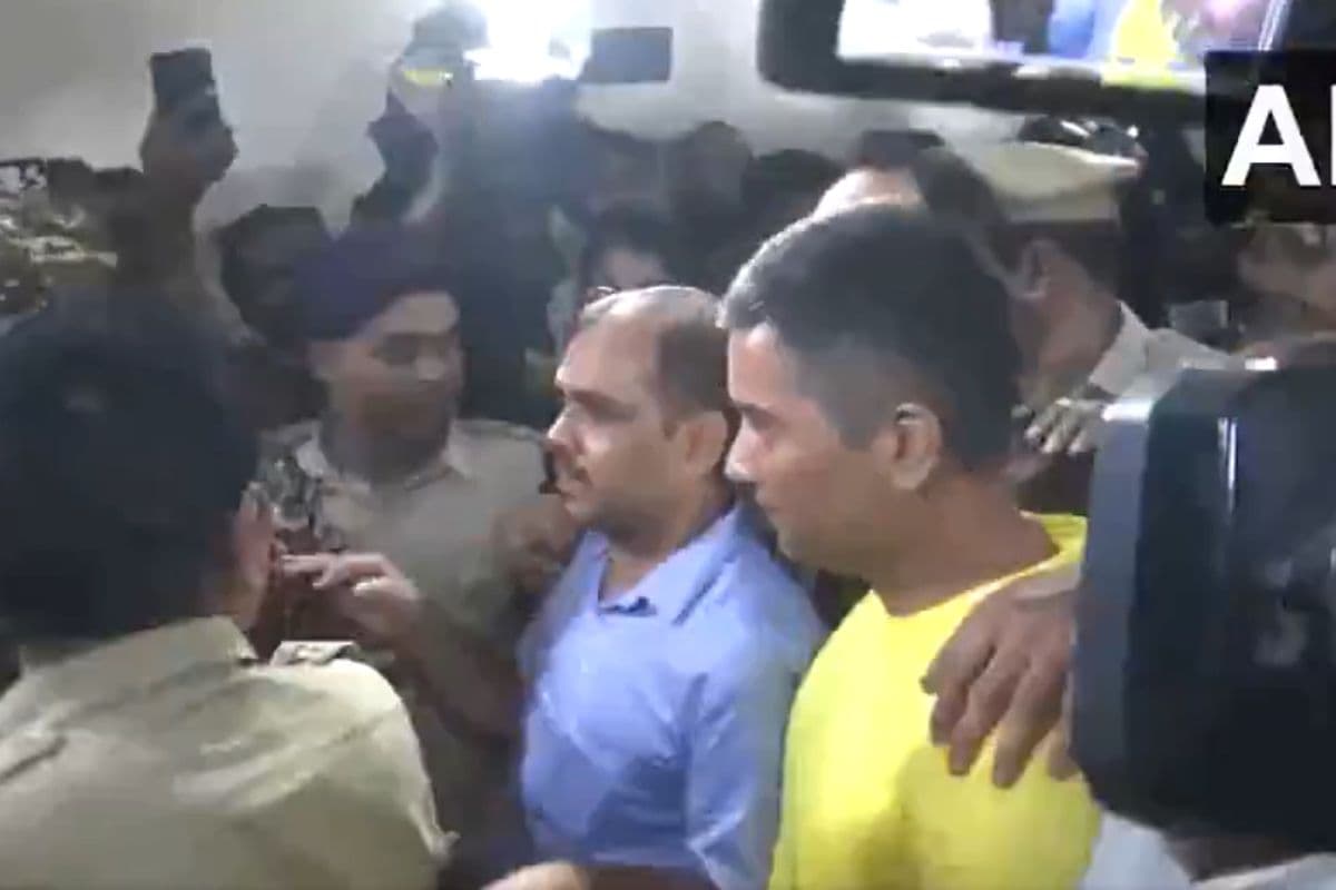 Chhattisgarh News: पांच दिन की ईडी कस्टडी में पूर्व सीएम भूपेश बघेल के बेटे चैतन्य, शराब घोटाले मामले में बड़ी कार्रवाई