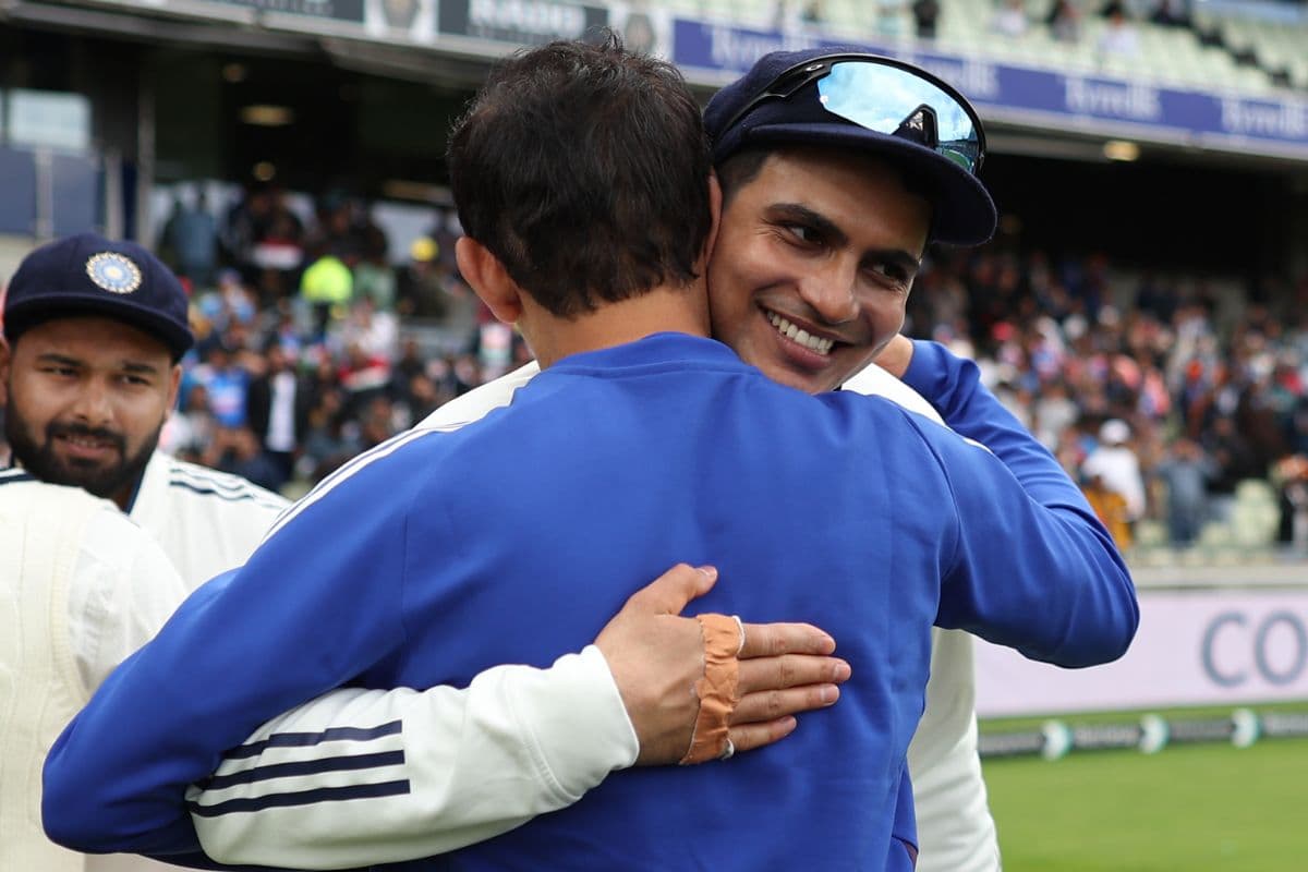 Shubman Gill meeting Indian Cricket Staff after IND vs ENG 2nd Test.