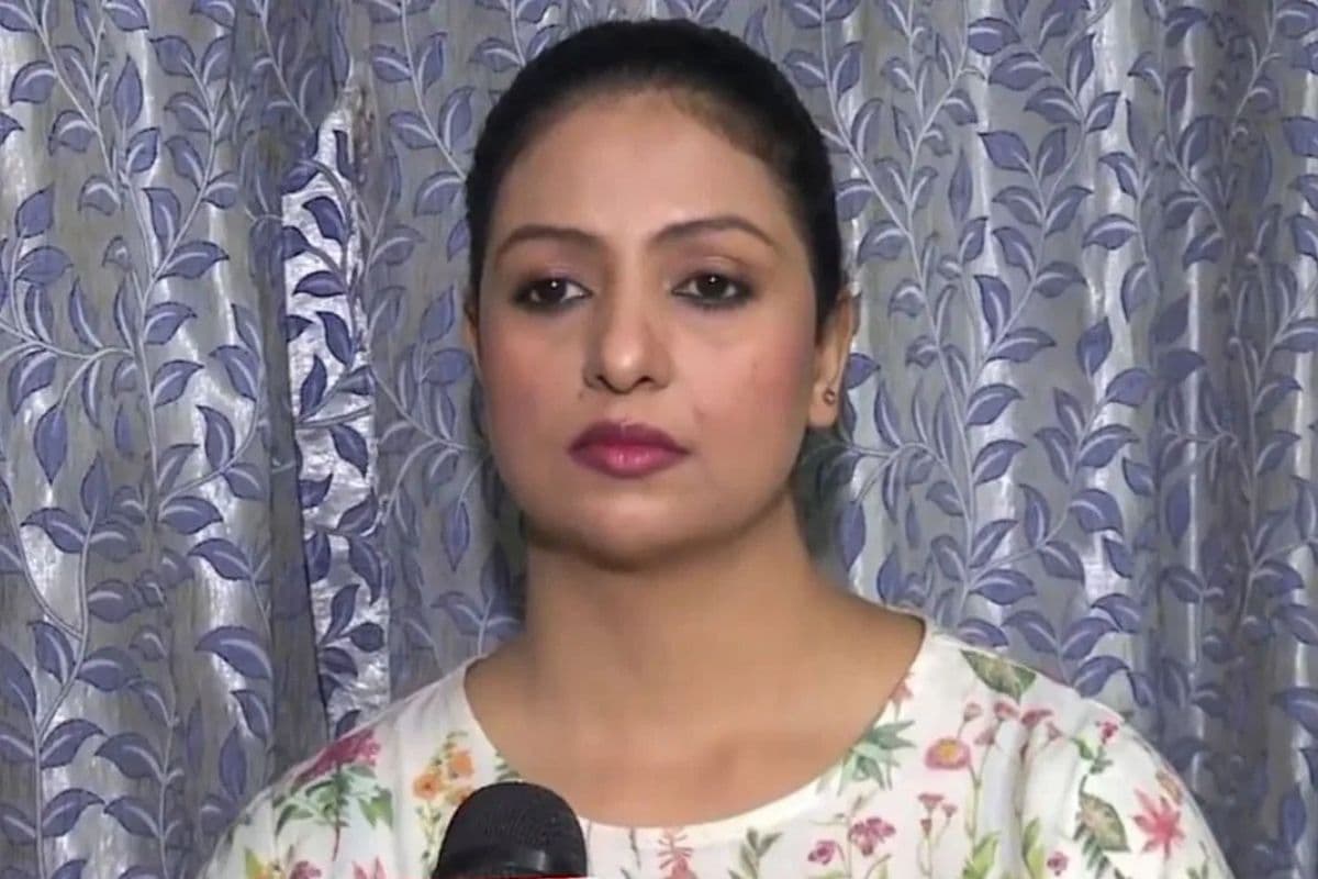 Mohammad Shami wife Haseen Jahan Charged