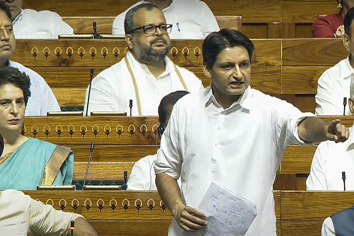 Deepender Hooda: डोनाल्ड ट्रंप का मुंह बंद करवाएं या मैकडोनाल्ड… संसद में चर्चा के दौरान बोले दीपेंद्र हुड्डा