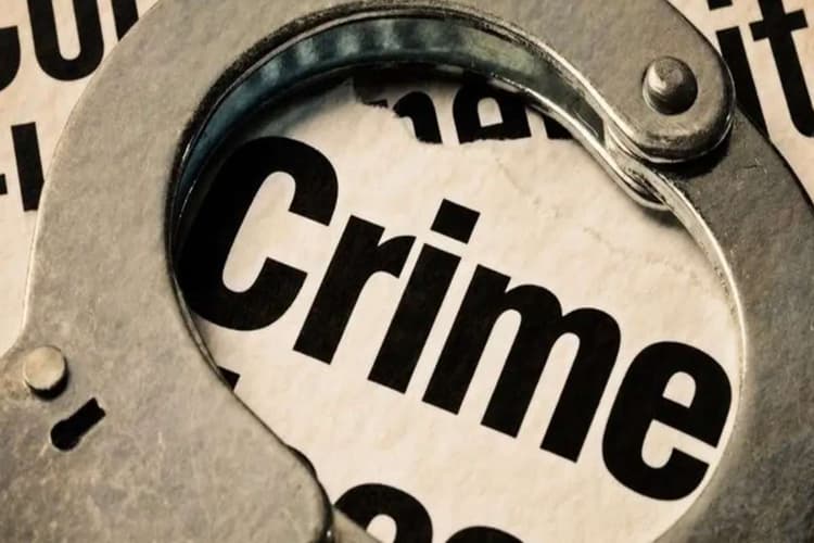 Crime News: प्रिंसिपल की चाकू मारकर हत्या, हिसार से आई दिल दहला देने वाली घटना, दोनों नाबालिग आरोपी फरार