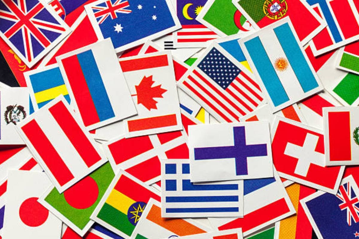 General Knowledge: इन झंडों से रहे सावधान! भारत में फहराने पर पुलिस ले जा सकती है हिरासत में