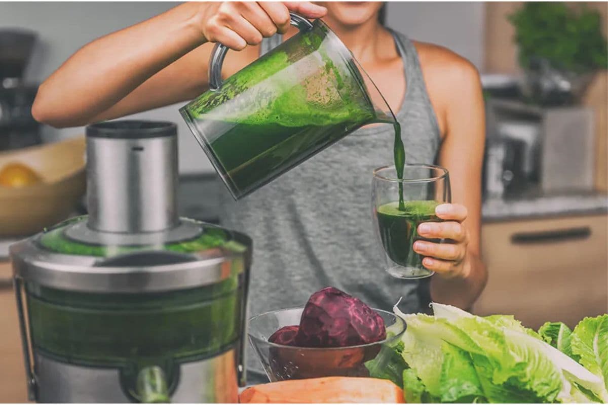 Green Juice Benefits: सुबह-सुबह पिएं इस हरी सब्जी का जूस,मिलेगा गजब का फायदा
