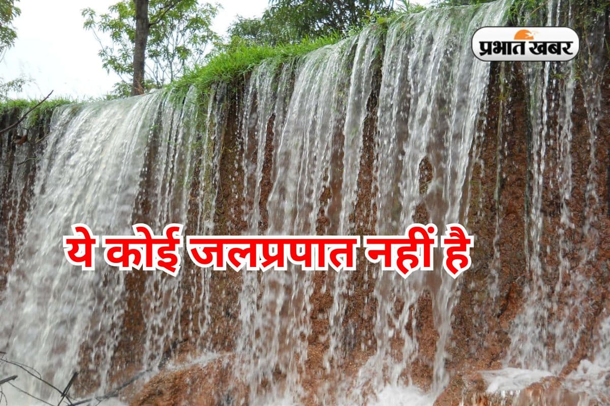 गुमला में अधिक बारिश किसानों के लिए बनी मुसीबत, अभी भी आधी खेती होनी बाकी