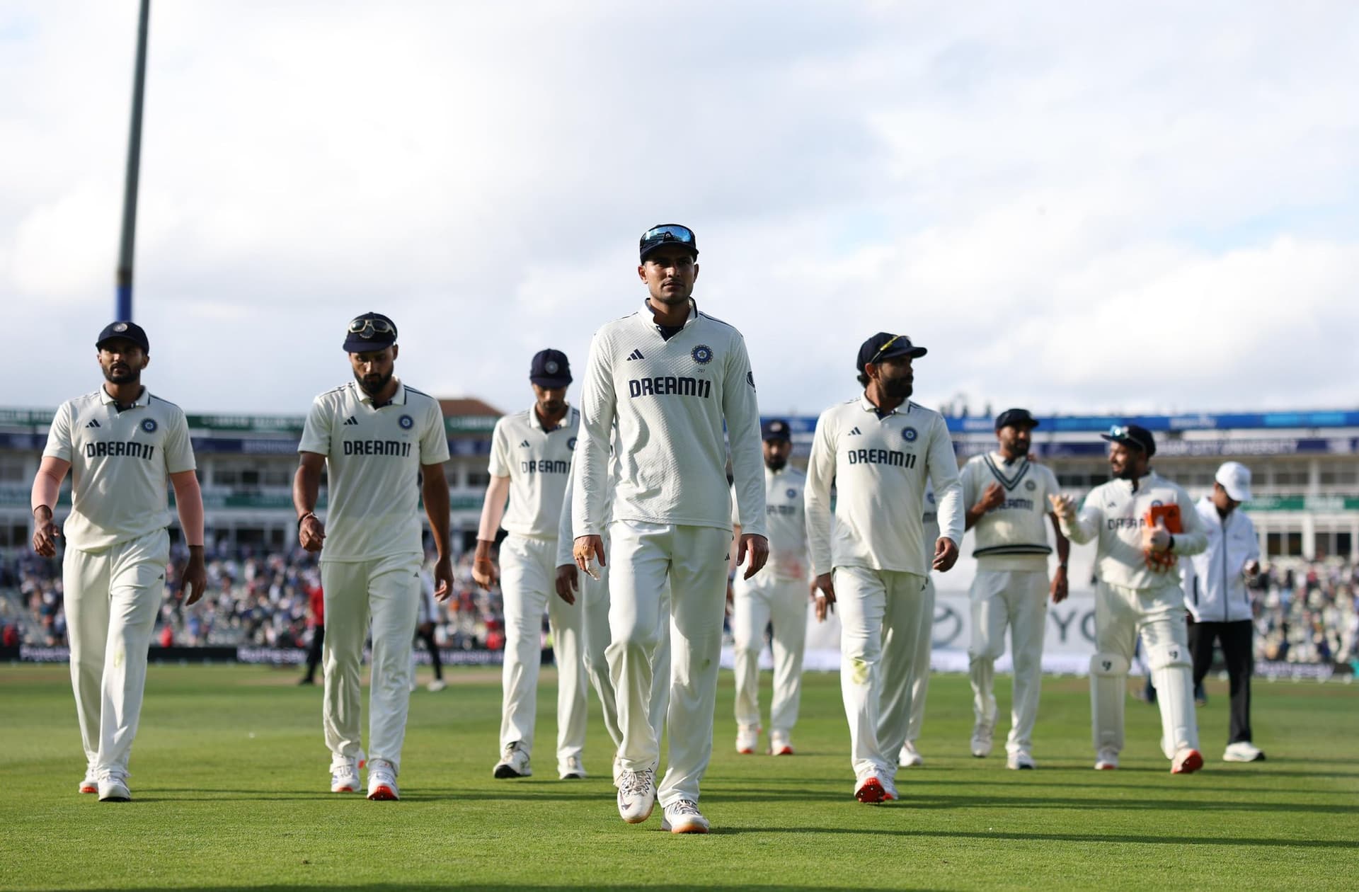 IND vs ENG: चौथे टेस्ट से पहले टीम इंडिया को दोहरा झटका, दो खिलाड़ी इंग्लैंड दौरे से बाहर
