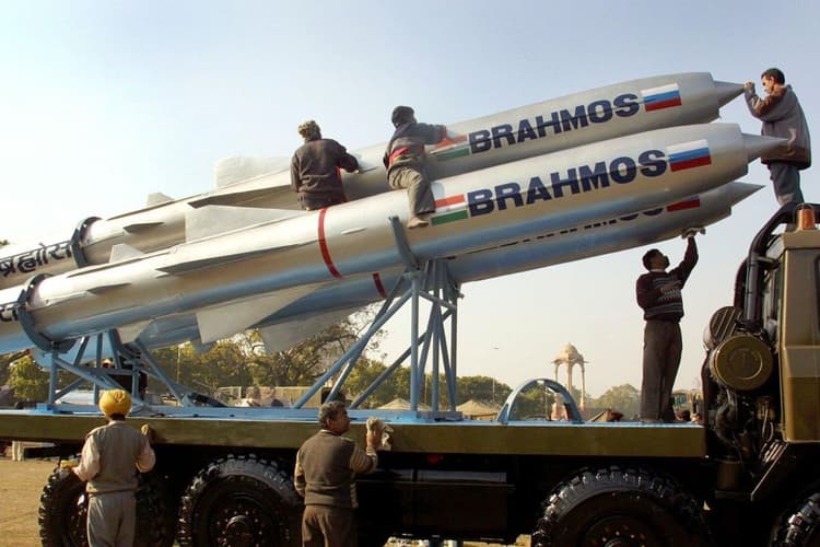 India Brahmos Strike On Noor khan Airbase: ब्रह्मोस हमले से थर्राया पाकिस्तान, फैसले के लिए थे सिर्फ 30 सेकंड