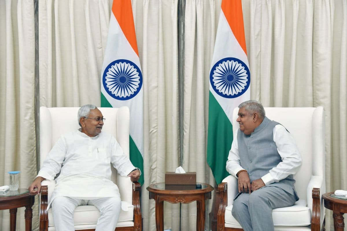 बिहार के व्यक्ति विशेष के लिए जगदीप धनखड़ से लिया इस्तीफा, कांग्रेस नेता का चौंकाने वाला दावा