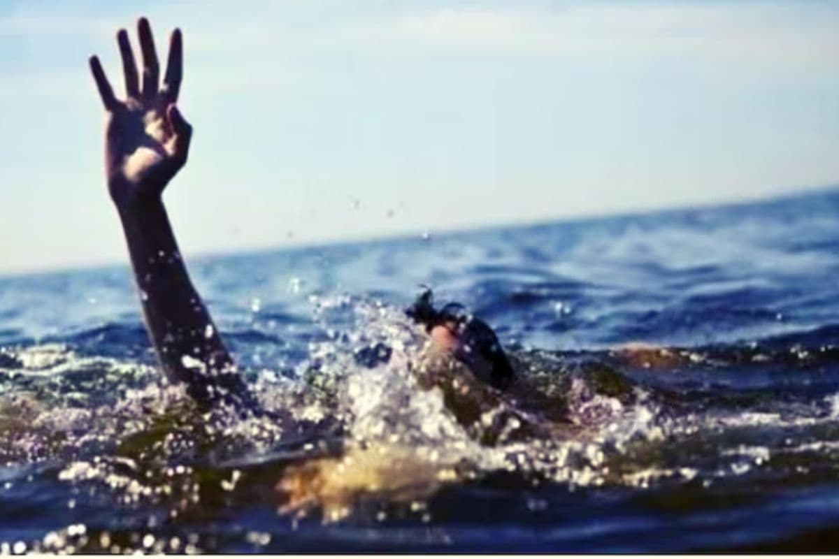 Jamui: नदी में डूबने से युवक की मौत, आक्रोशित लोगों ने सड़क को किया जाम